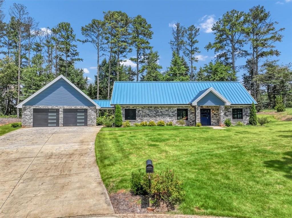 40 Red Oak Circle Property Photo 2