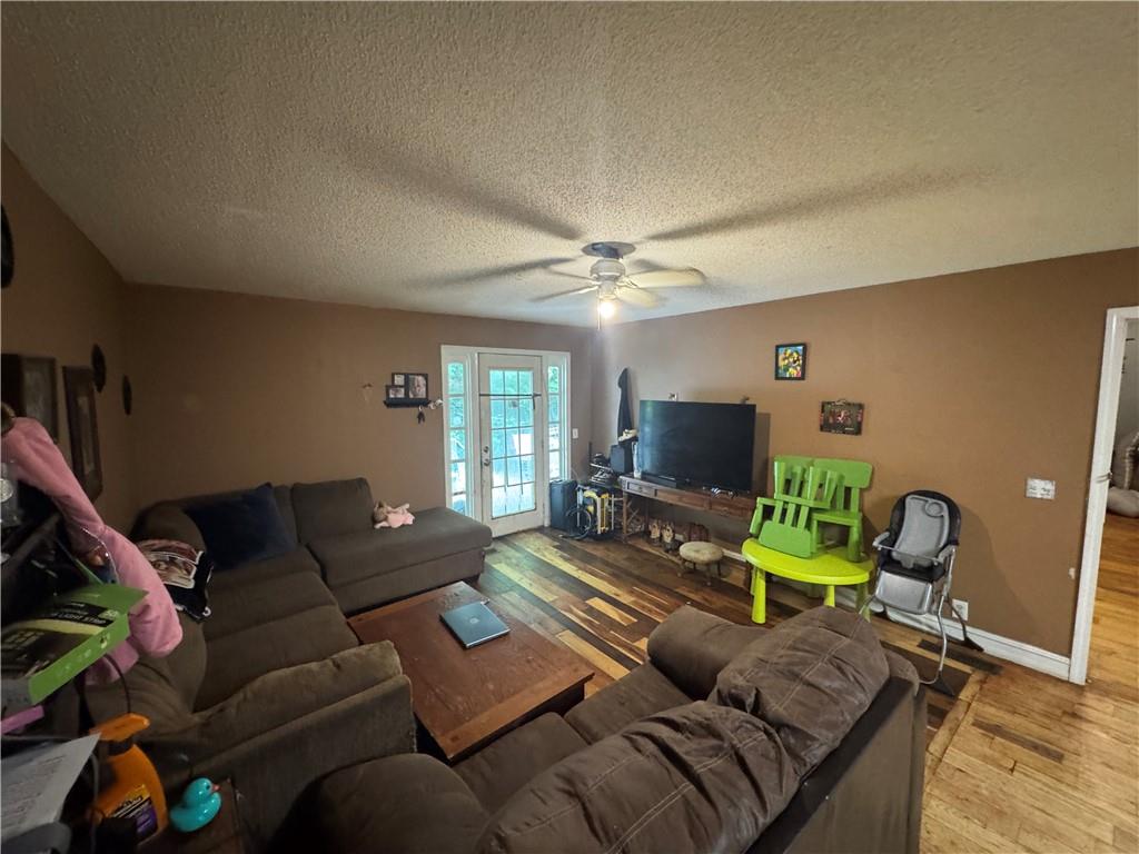 5999 Third Army Road Se Property Photo 4