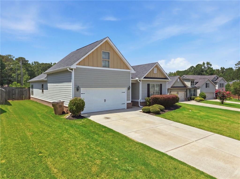6311 Horizon Court Property Photo 2