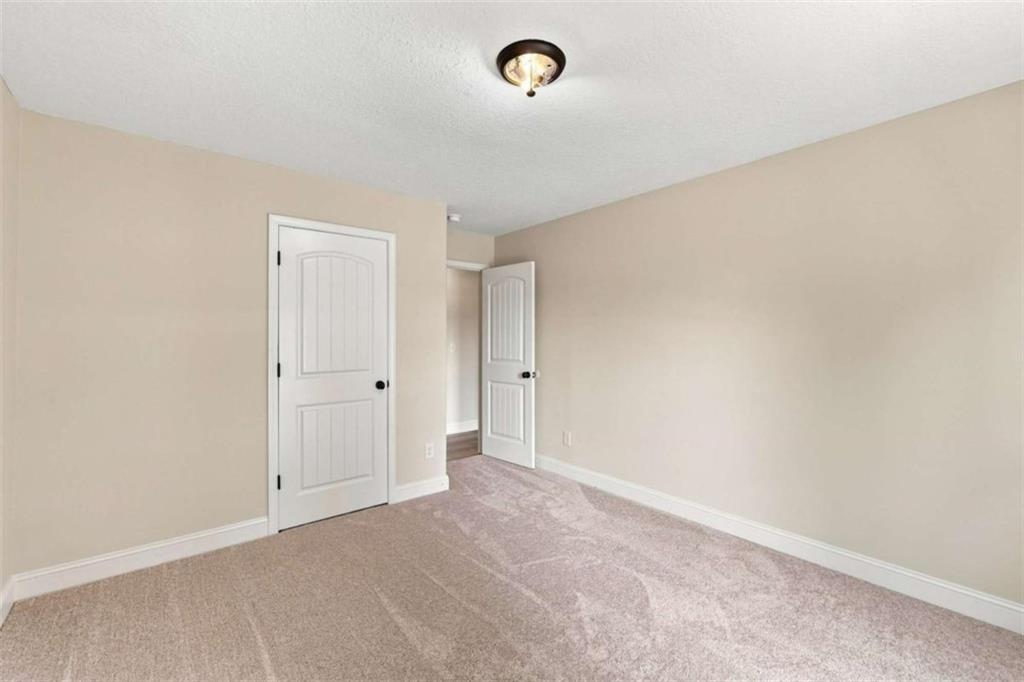 482 Logans Way Property Photo 27