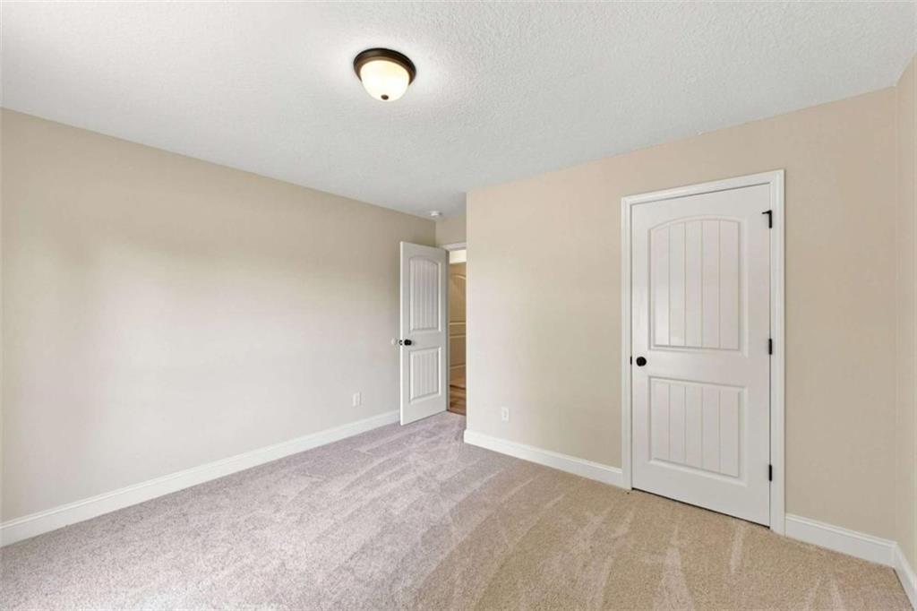 482 Logans Way Property Photo 29