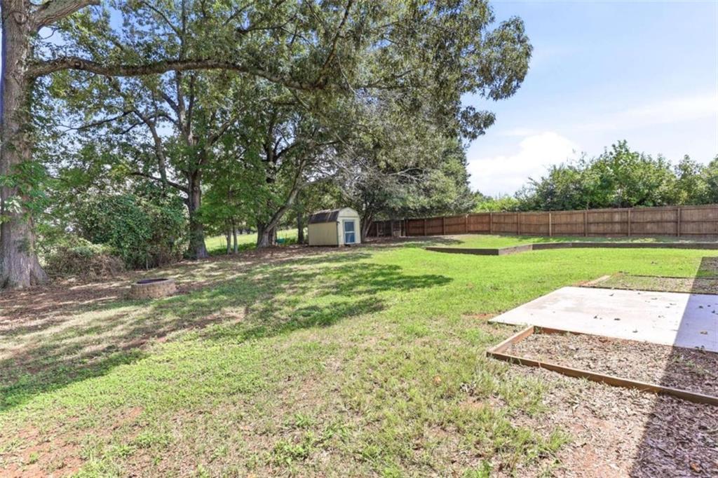482 Logans Way Property Photo 35