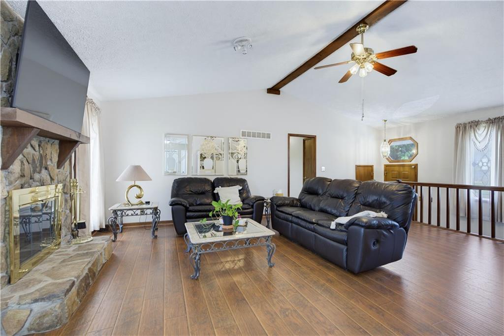 4754 Seaboard Court Property Photo 6