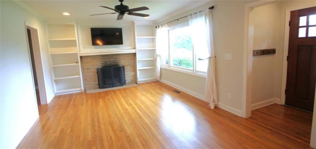3293 Covington Highway Property Photo 4
