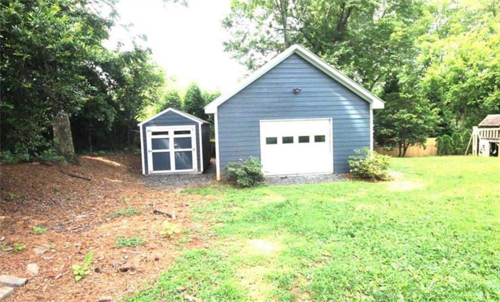 3293 Covington Highway Property Photo 36
