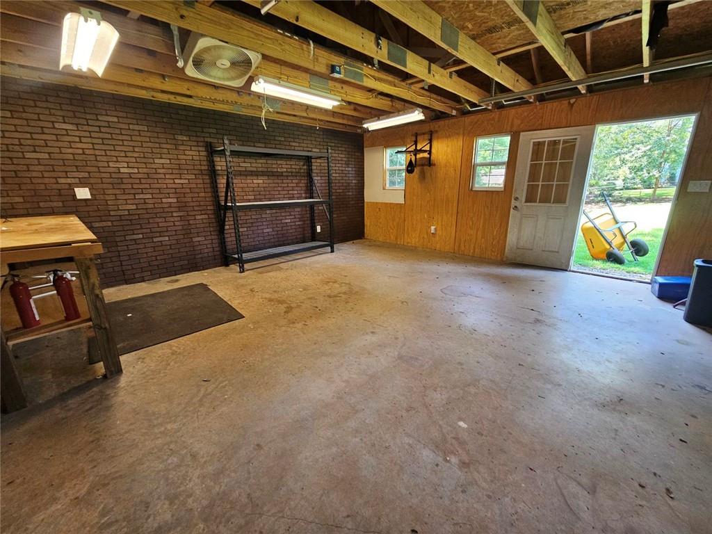 3293 Covington Highway Property Photo 42