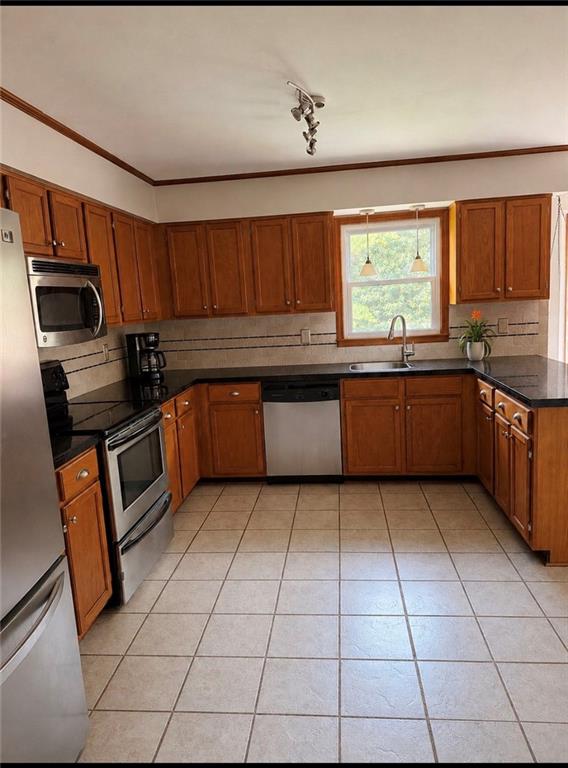 393 New Hope Road Property Photo 17