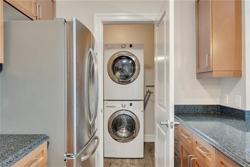 325 E Paces Ferry Road Ne Unit 601 Property Photo 5