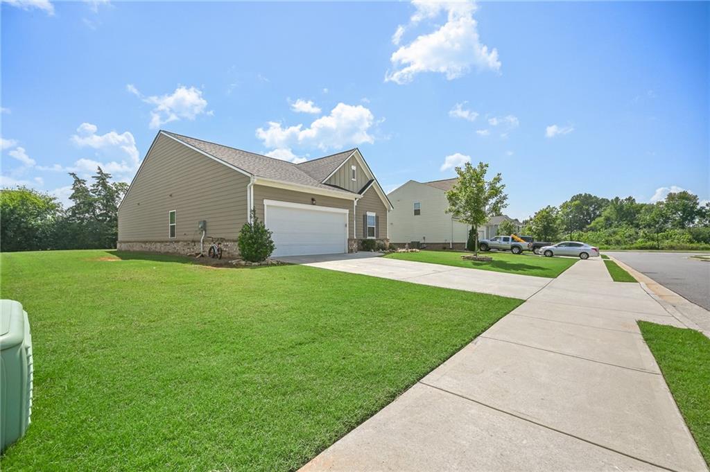 155 Siena Drive Nw Property Photo 2