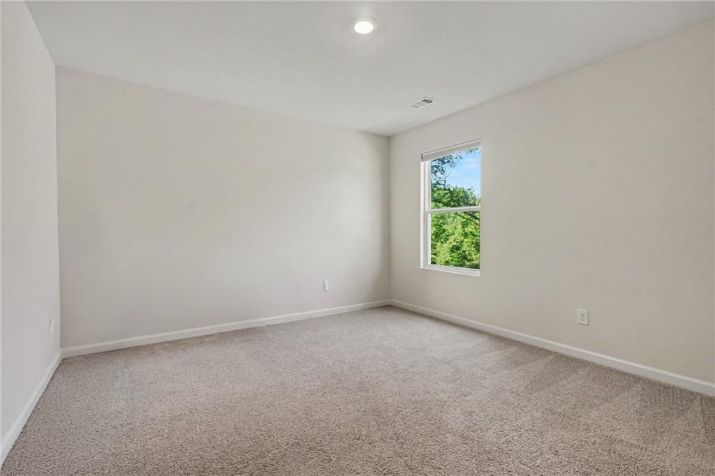 477 Starbuck Parkway Property Photo 15