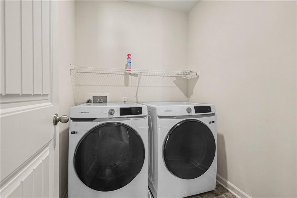 477 Starbuck Parkway Property Photo 25