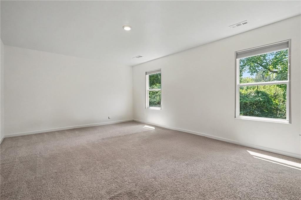 477 Starbuck Parkway Property Photo 31