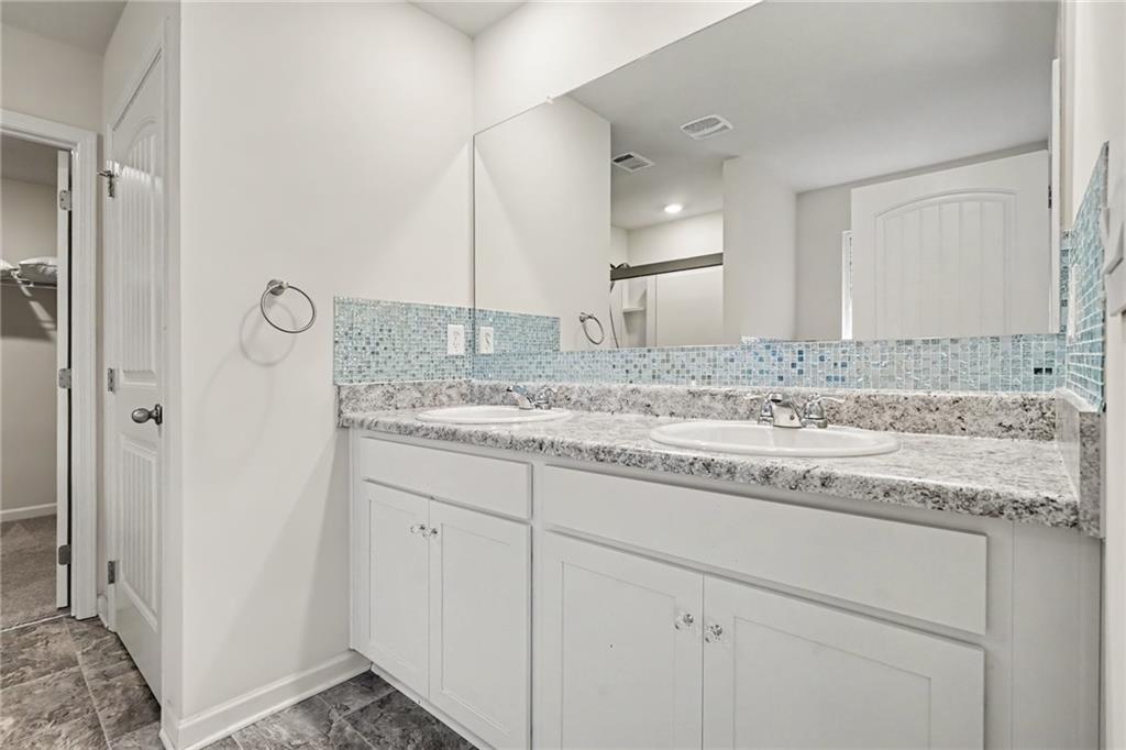 477 Starbuck Parkway Property Photo 33