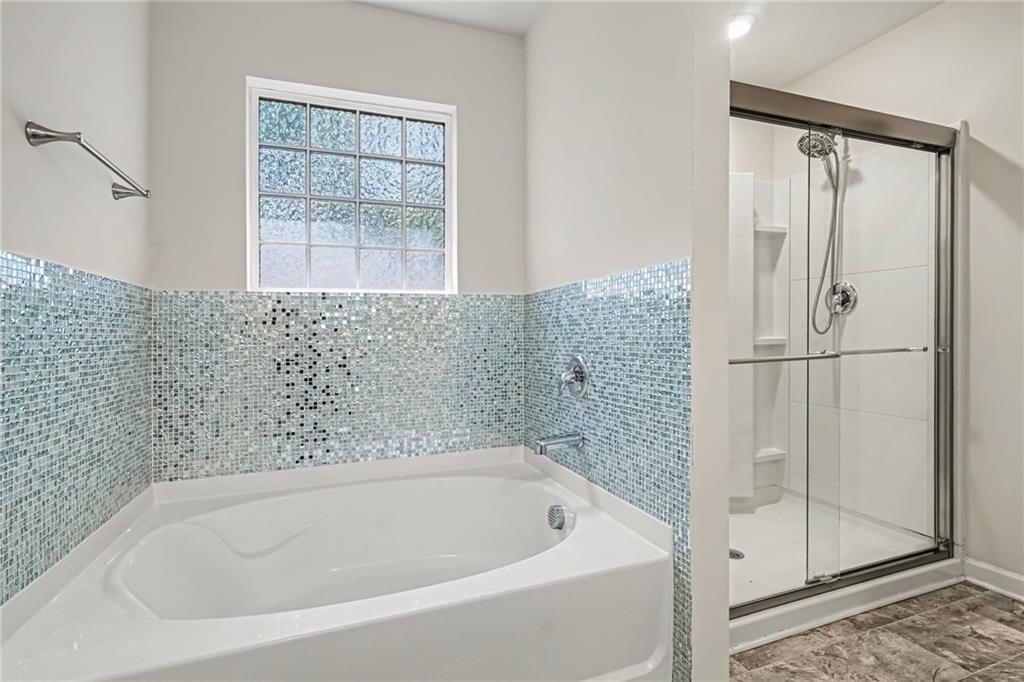 477 Starbuck Parkway Property Photo 34