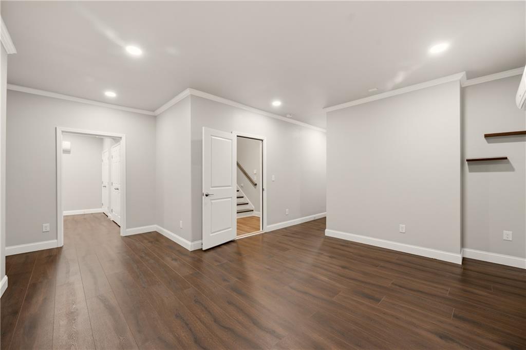 4468 Oakden Place Property Photo 37
