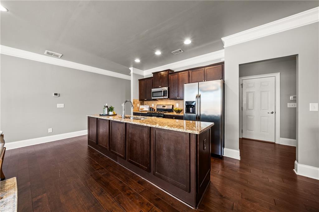 2854 Jordan Oaks Lane Unit 8 Property Photo 12