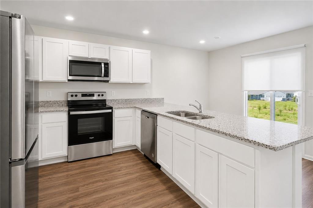 626 Tudor Street Property Photo 4