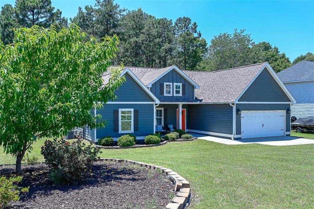80 Autumn Drive Property Photo 3