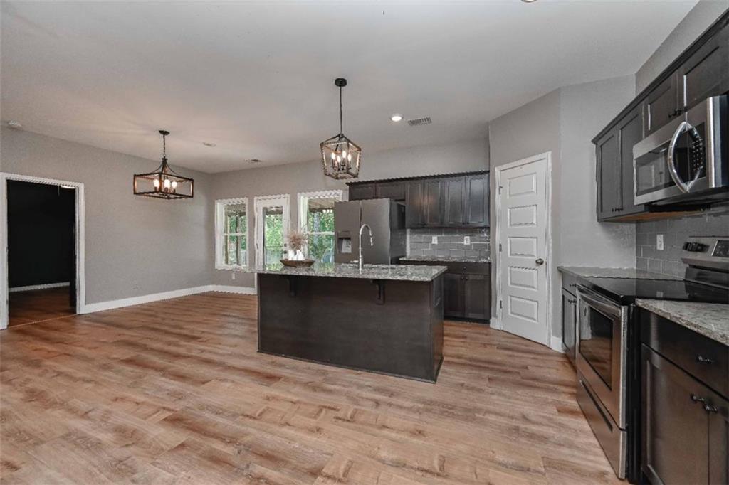 80 Autumn Drive Property Photo 6