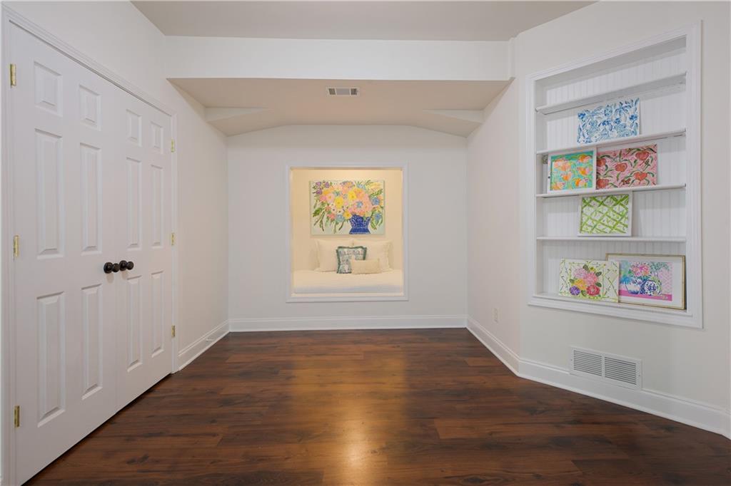 3375 Wolf Willow Close Property Photo 44