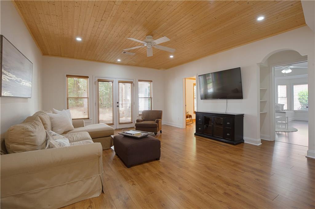 3375 Wolf Willow Close Property Photo 46