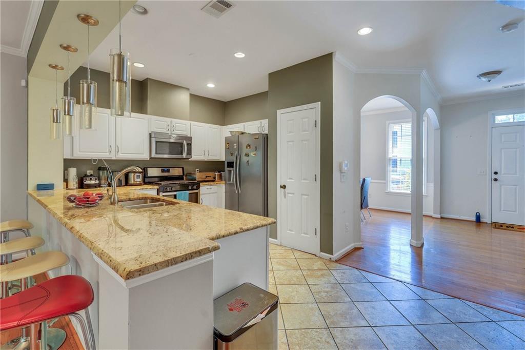 2828 Langford Commons Drive Property Photo 7