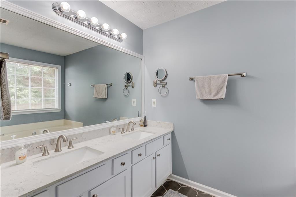 3467 Hill Pond Drive Property Photo 11