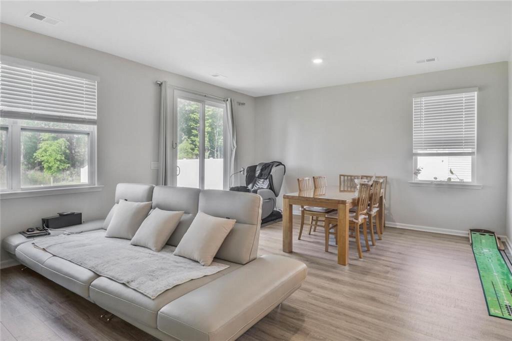 301 Merganser Drive Property Photo 3