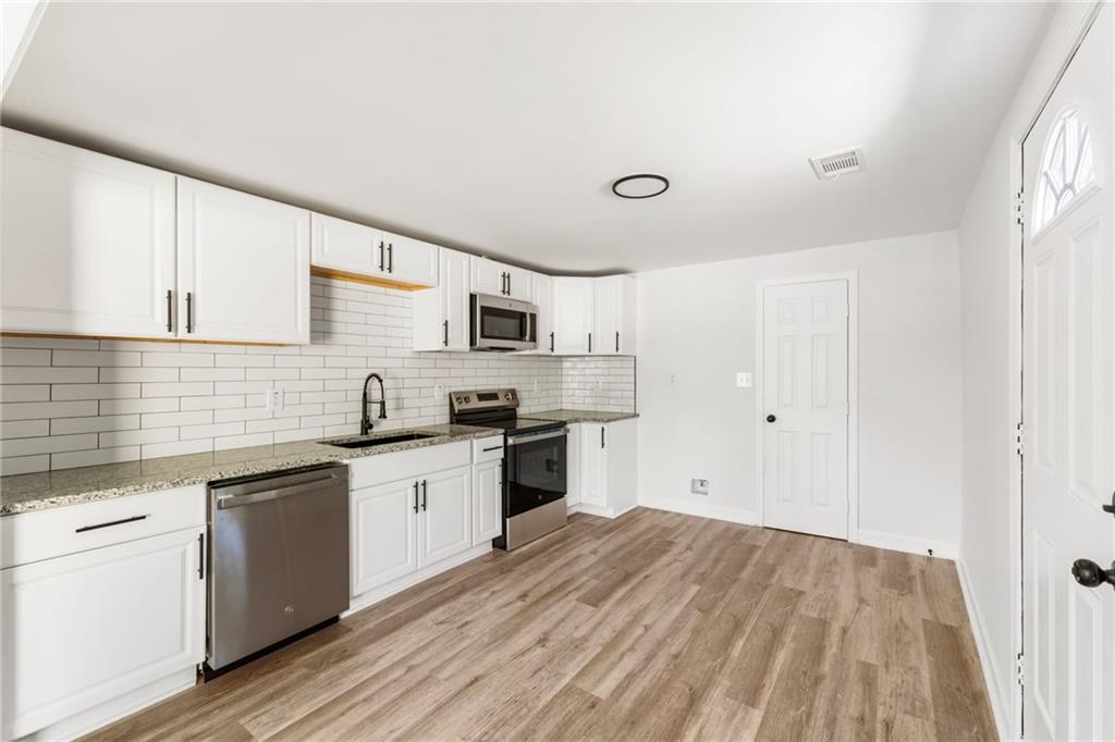 8859 Thomas Road Property Photo 15