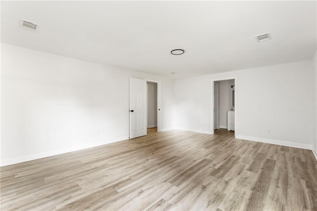 8859 Thomas Road Property Photo 35
