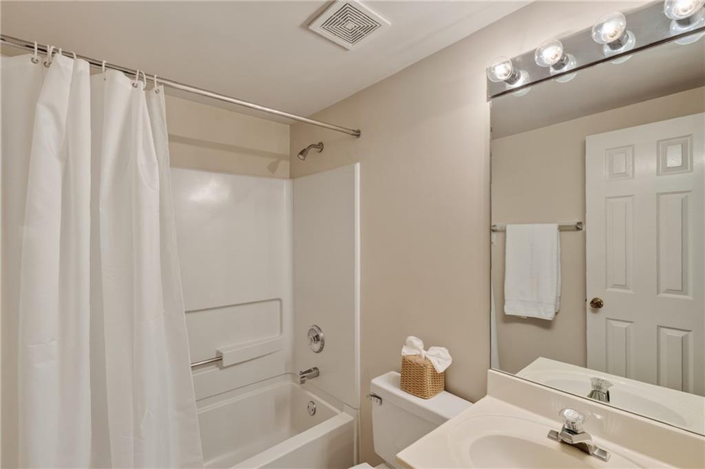3171 Amesbury Way Nw Property Photo 19