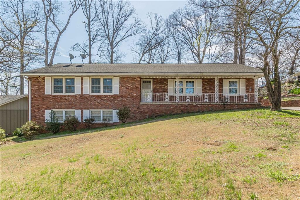 2110 LaVista Circle