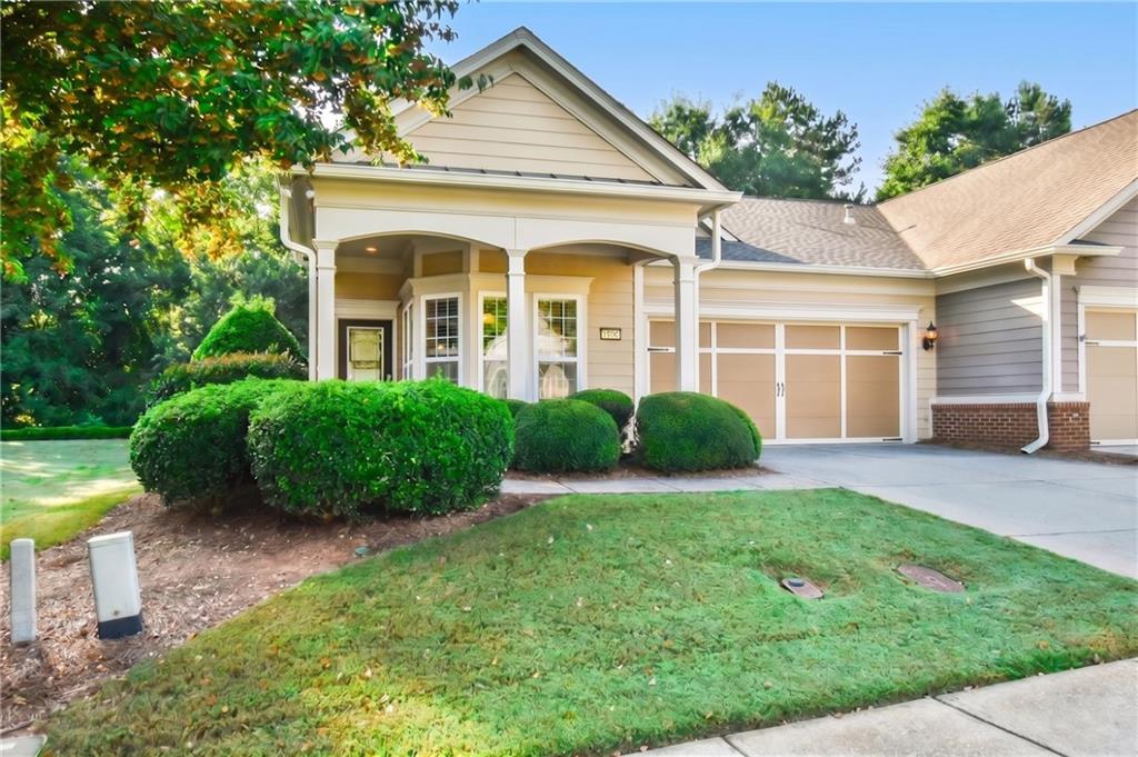 6136 Longleaf Drive Property Photo 2