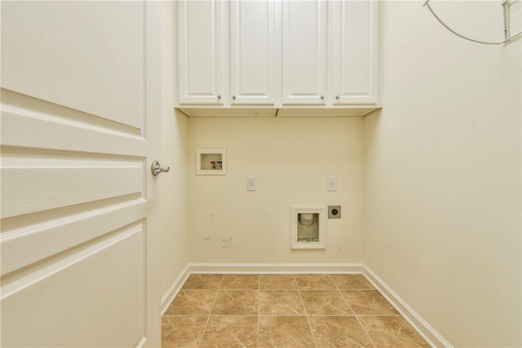 6136 Longleaf Drive Property Photo 23