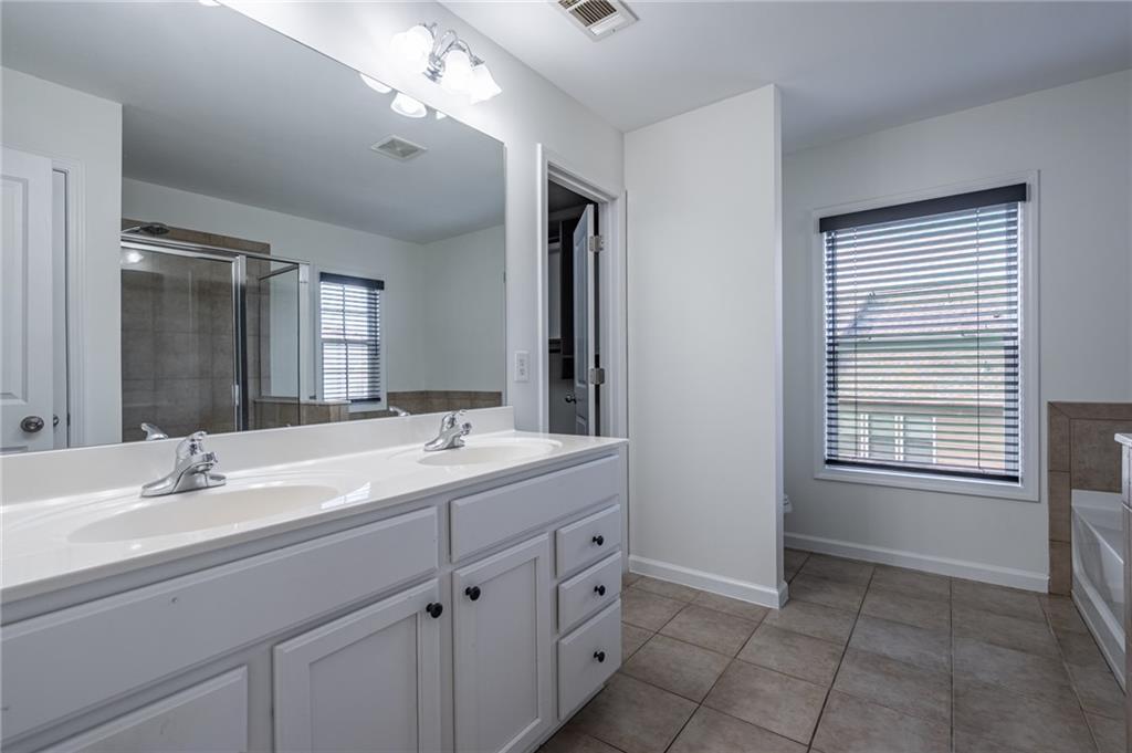 5621 Cobblestone Creek Avenue Unit 14 Property Photo 21