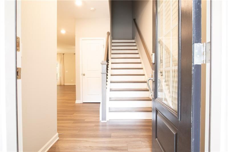 525 Duval Drive Property Photo 3