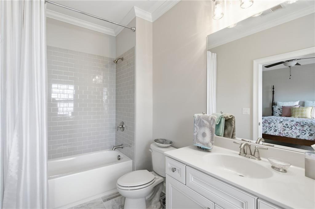 2006 Heyward Way Property Photo 33