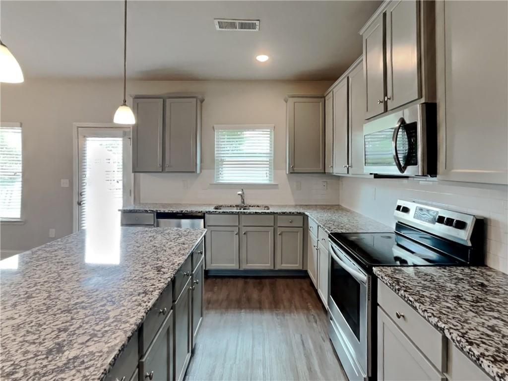238 Hydrangea Court Unit 13 Property Photo 4