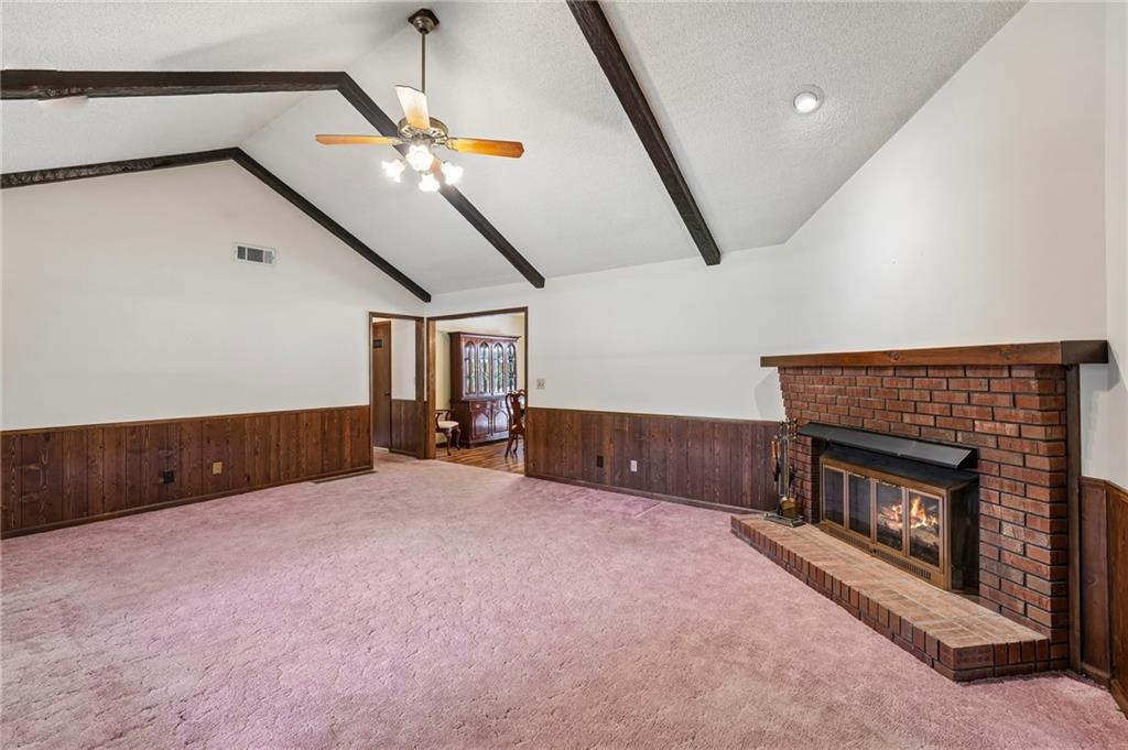 16055 Thompson Road Property Photo 9