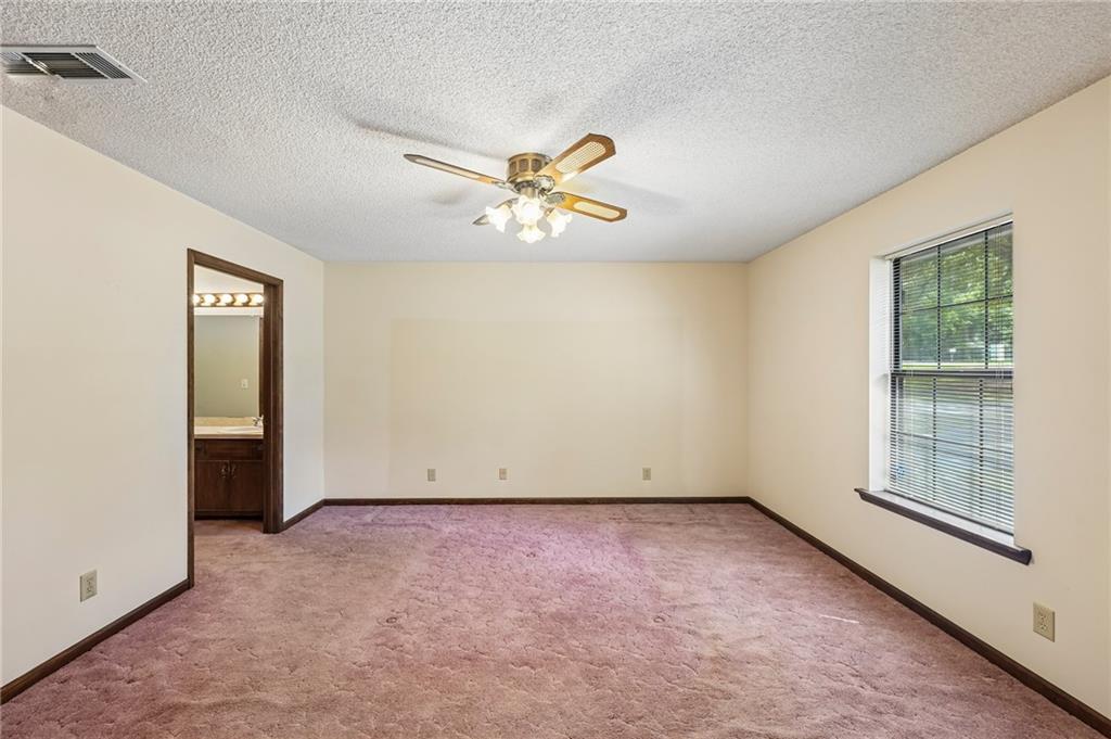 16055 Thompson Road Property Photo 14