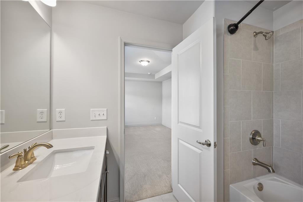 2142 Coventry Drive Property Photo 28