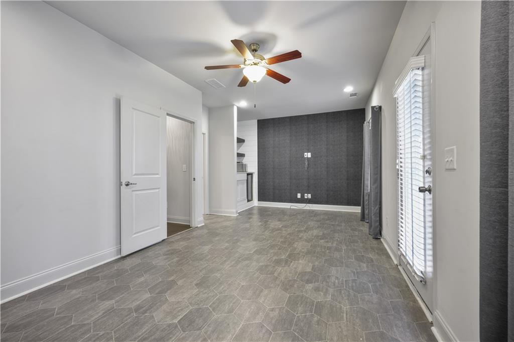 2142 Coventry Drive Property Photo 33