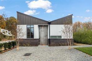 360 2nd Street Property Photo 1