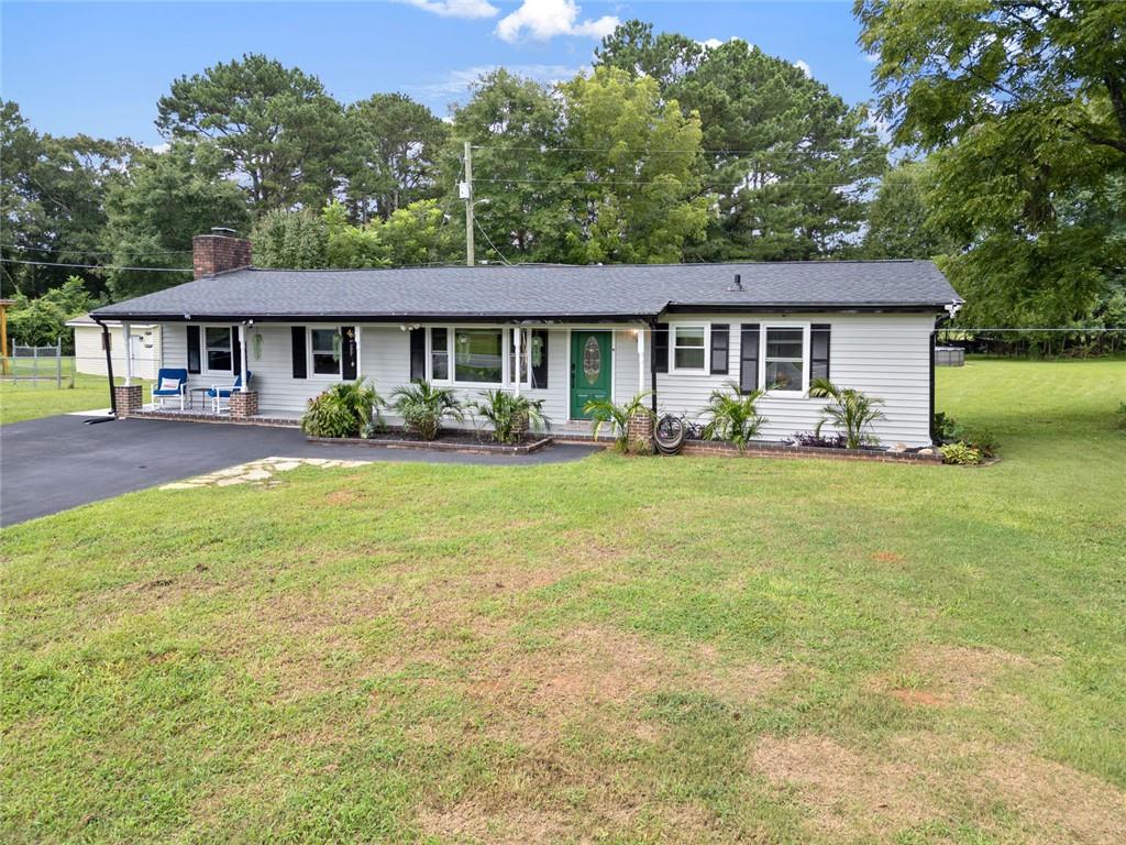 850 New Hope Road Property Photo 1