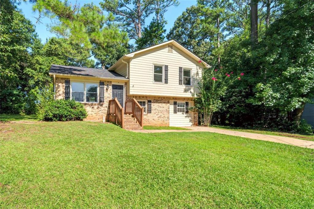 576 Dove Tail Court Property Photo 3