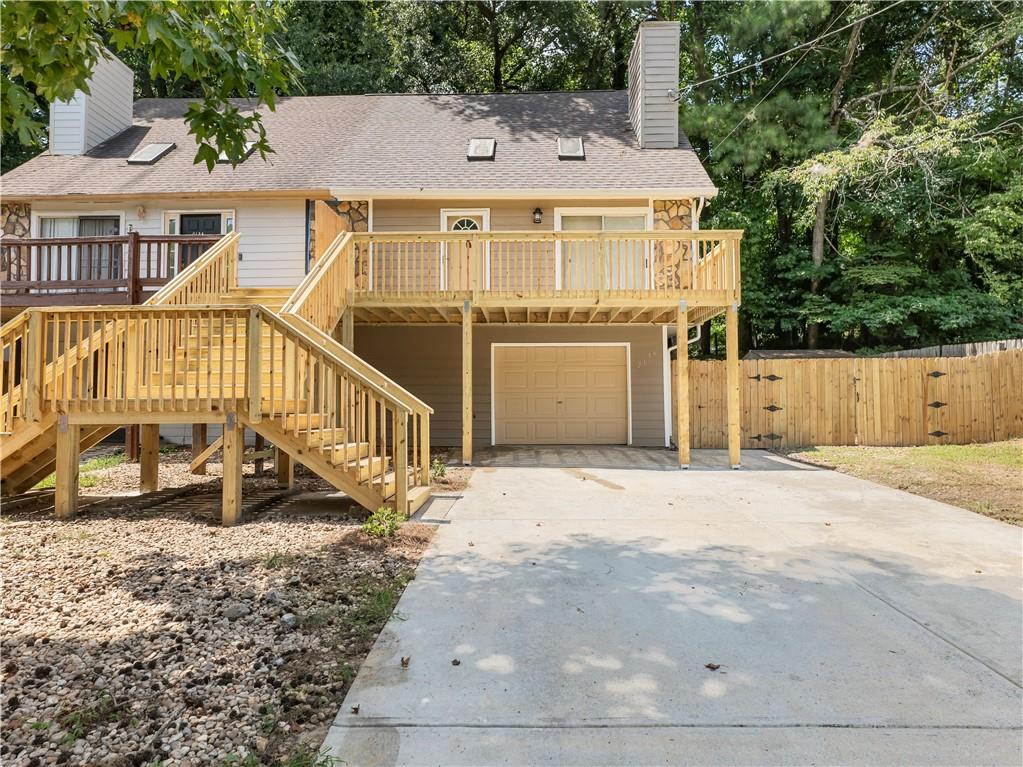 2136 Valley Oaks Drive Se Property Photo 1