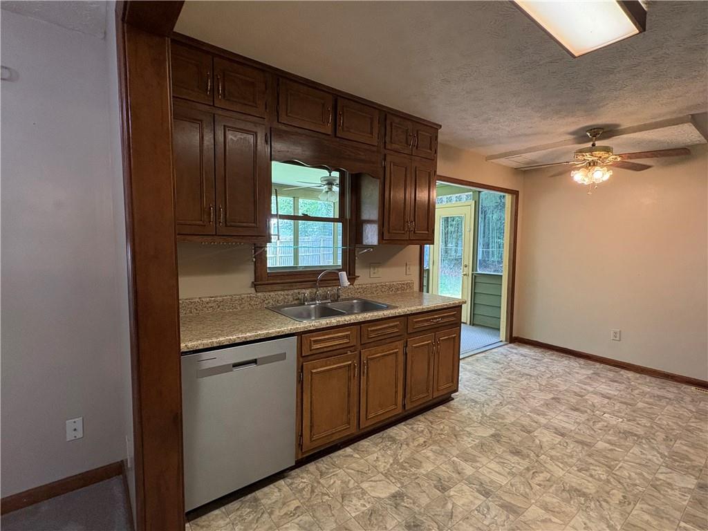 4830 Squirrel Creek Drive Property Photo 12