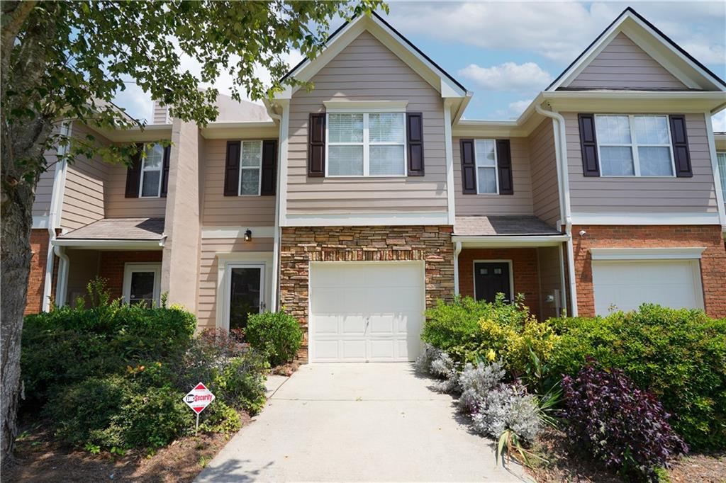 182 Oak Green Drive Property Photo 1