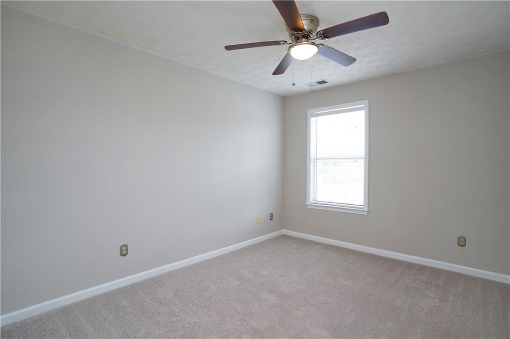 182 Oak Green Drive Property Photo 20