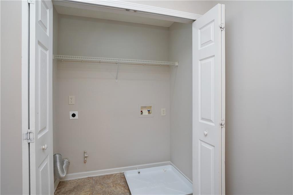182 Oak Green Drive Property Photo 23